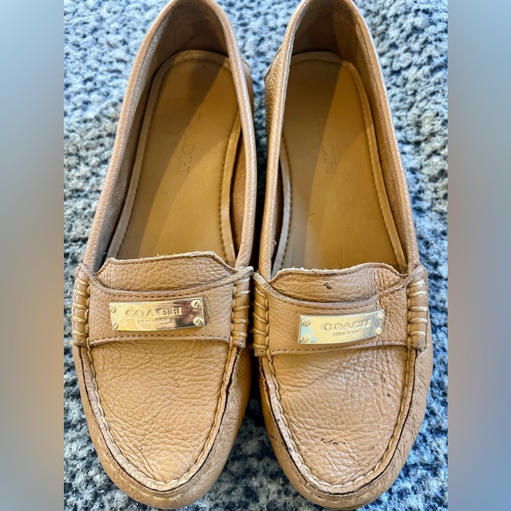 Coach loafer size 6